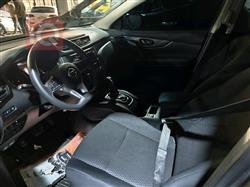 نيسان قاشقاي